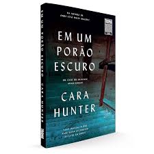 Livro Em Um Porão Escuro Cara Hunter Editora Nova Fronteira - Imagem 3